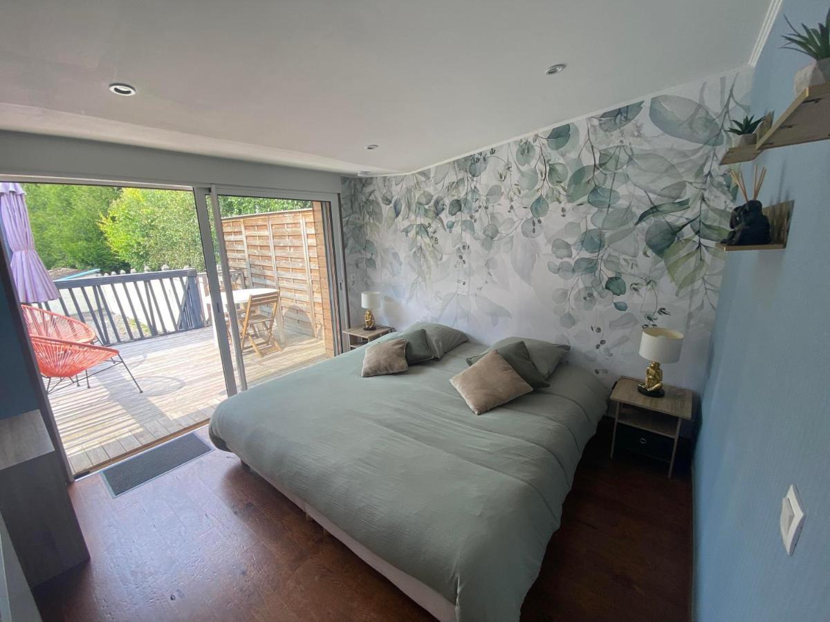 Studio 8 Sancourt  Luaran gambar